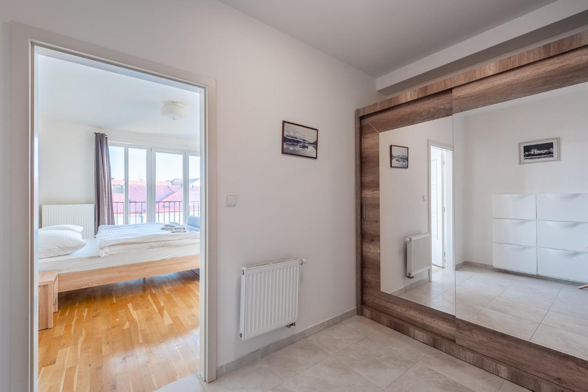 Sunny Safron Apartment Prag Dış mekan fotoğraf